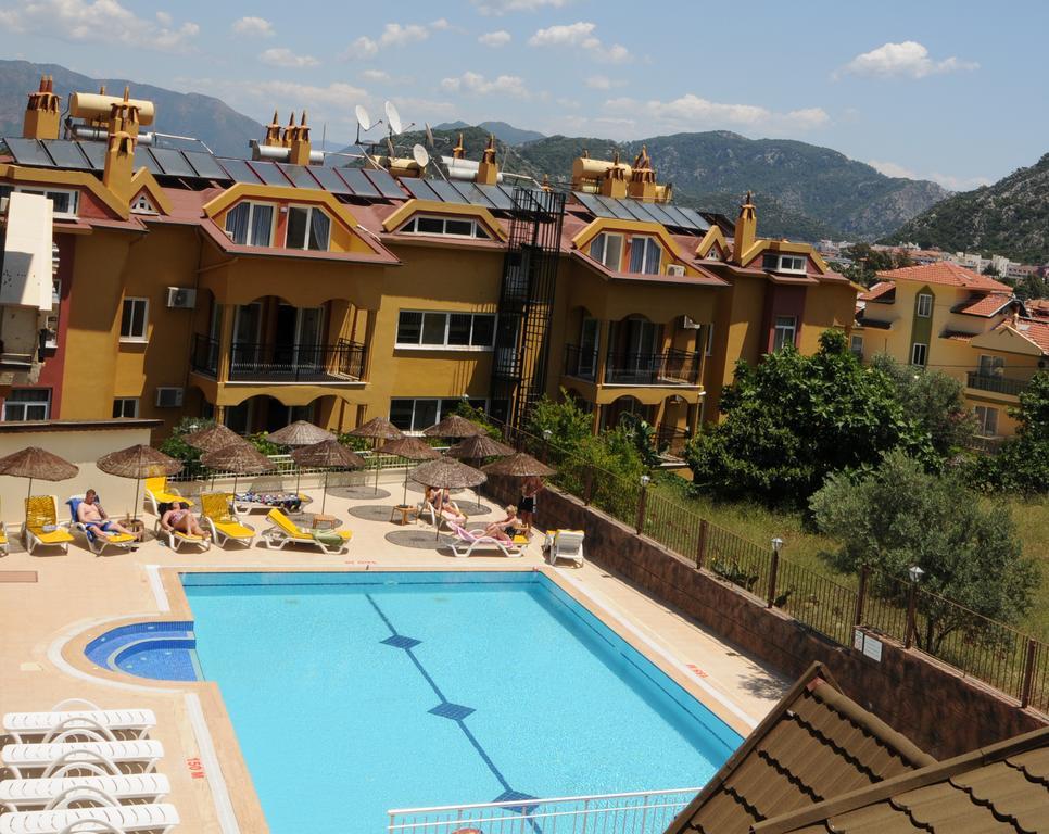 Kleopatra Apartments Icmeler Marmaris Bagian luar foto